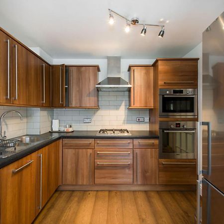 Views For Days - Fitzrovia - By Frankie Says Apartment Londra Exterior foto